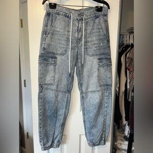 American Eagle Jogger Jeans Good condition size 6